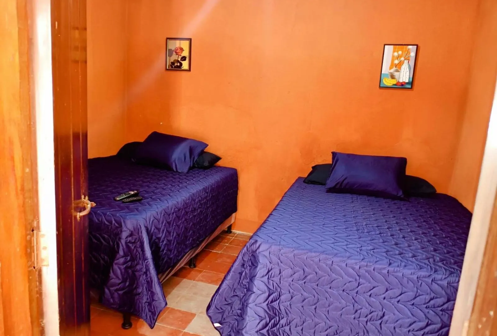 Cristales De Antigua La Calzada Hotel