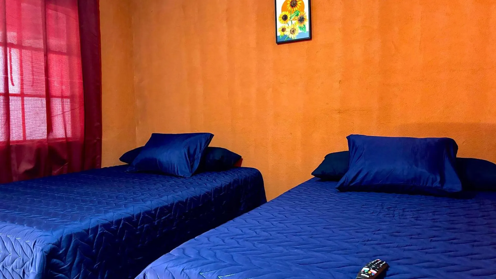 Cristales De Antigua La Calzada Hotel