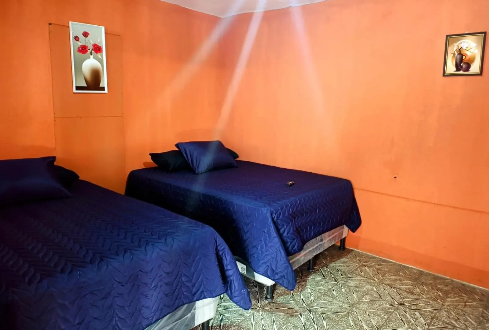 Cristales De Antigua La Calzada Hotel