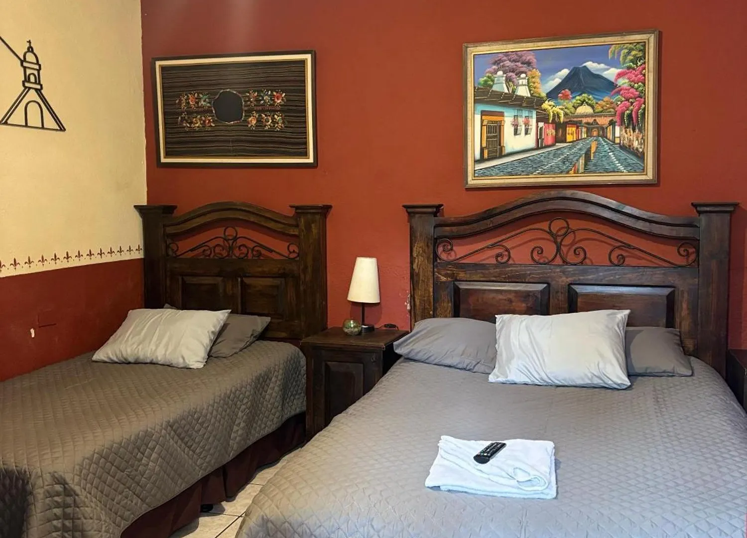 Cristales De Antigua La Calzada Hotel