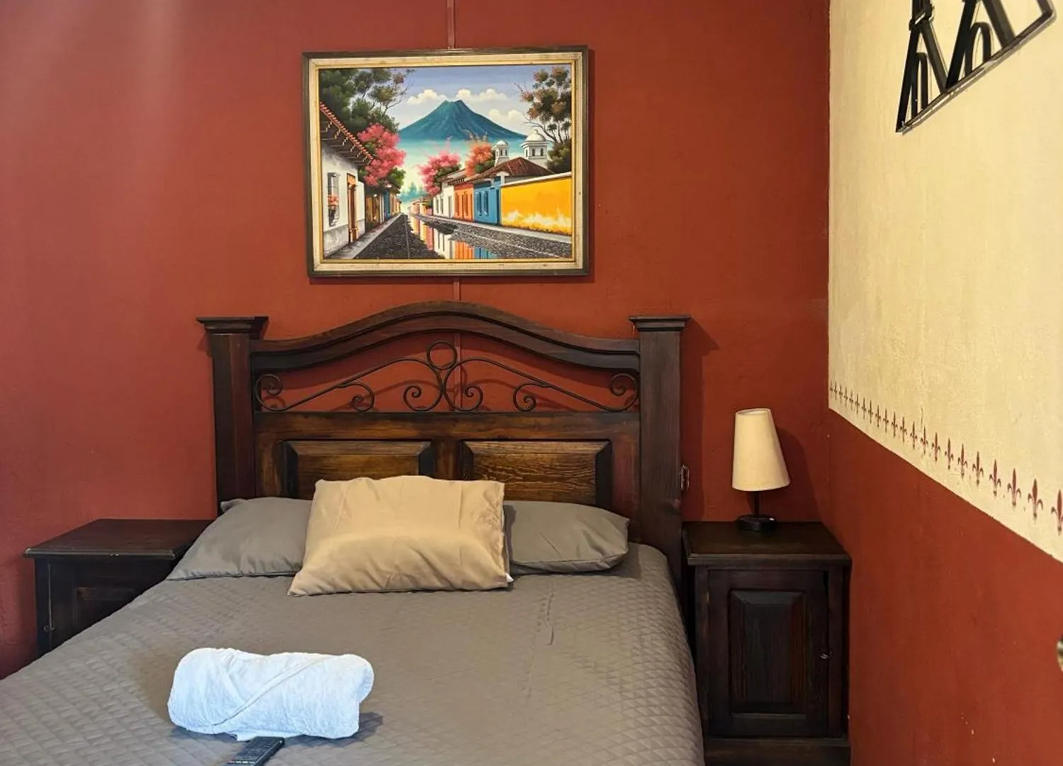 Cristales De Antigua La Calzada Hotel